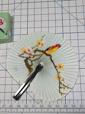 Chinese Paper Folding Hand Fan W/Metal Handle, VTG Mid-Century, #57 - Light
